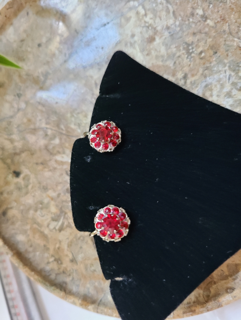 Vintage Red Ruby Rinestone Gold Tone Coro Screw Back Earrings